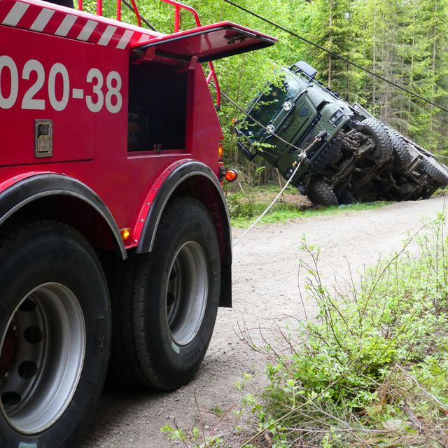 Bärgningsfordon som används av LL Bärgning & Transport