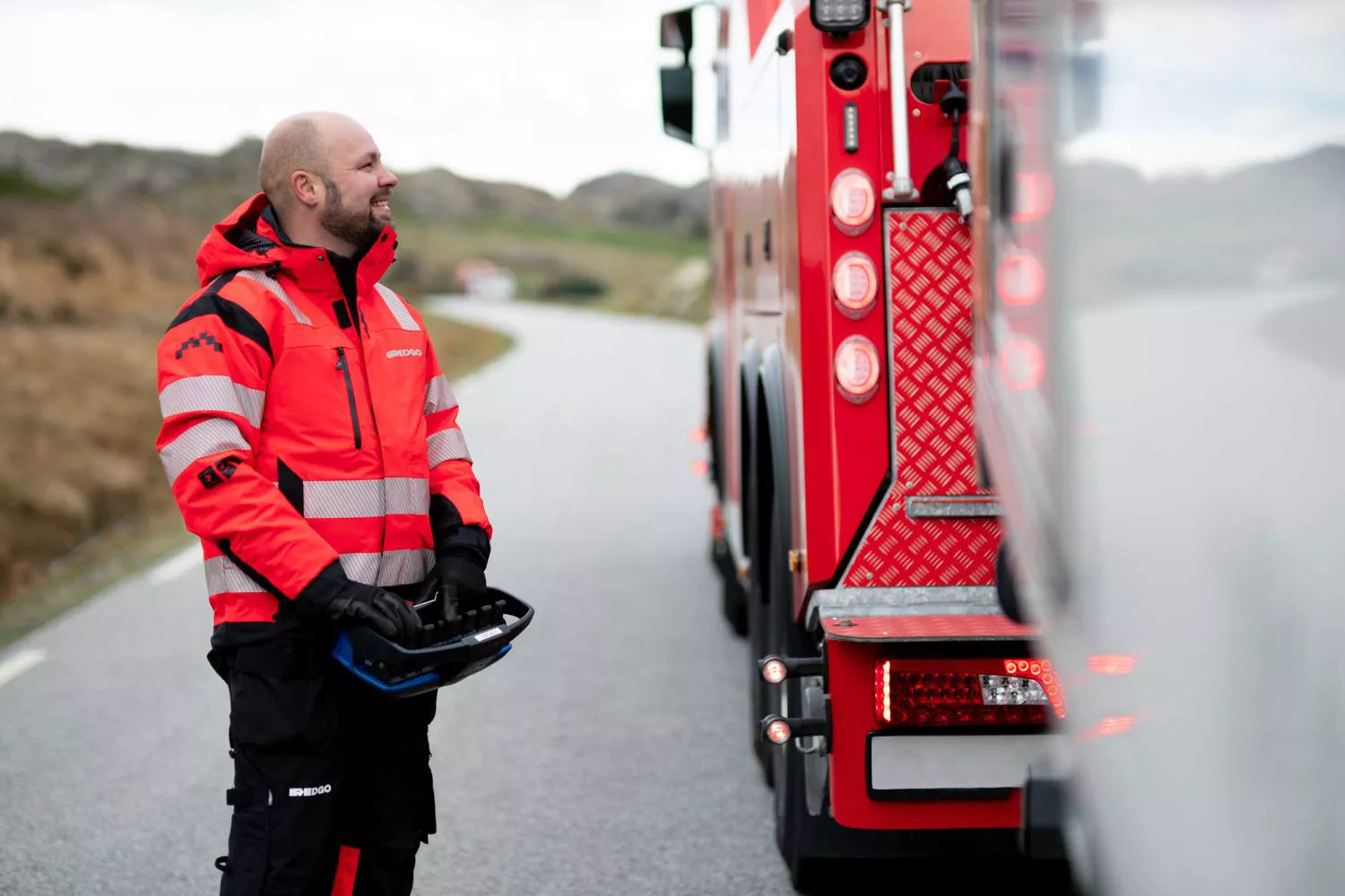 Bärgare med vägassistans 24/7 - Vi utför allt från bilbärgning till tungbärgning